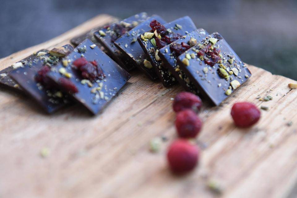 barras de chocolate com fraboesas liofilizadas